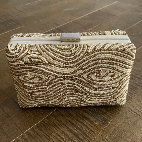 Vintage Mount Beaded Clutch - Picture 4 of 12